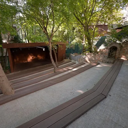 Slavey ホテル ゴールデンサンド