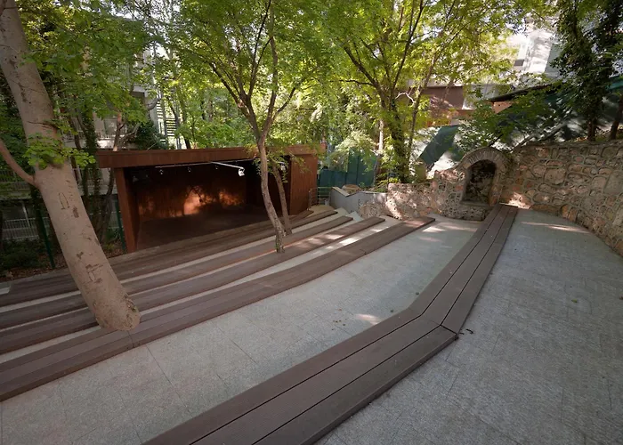 Slavey Hotel Goudstrand